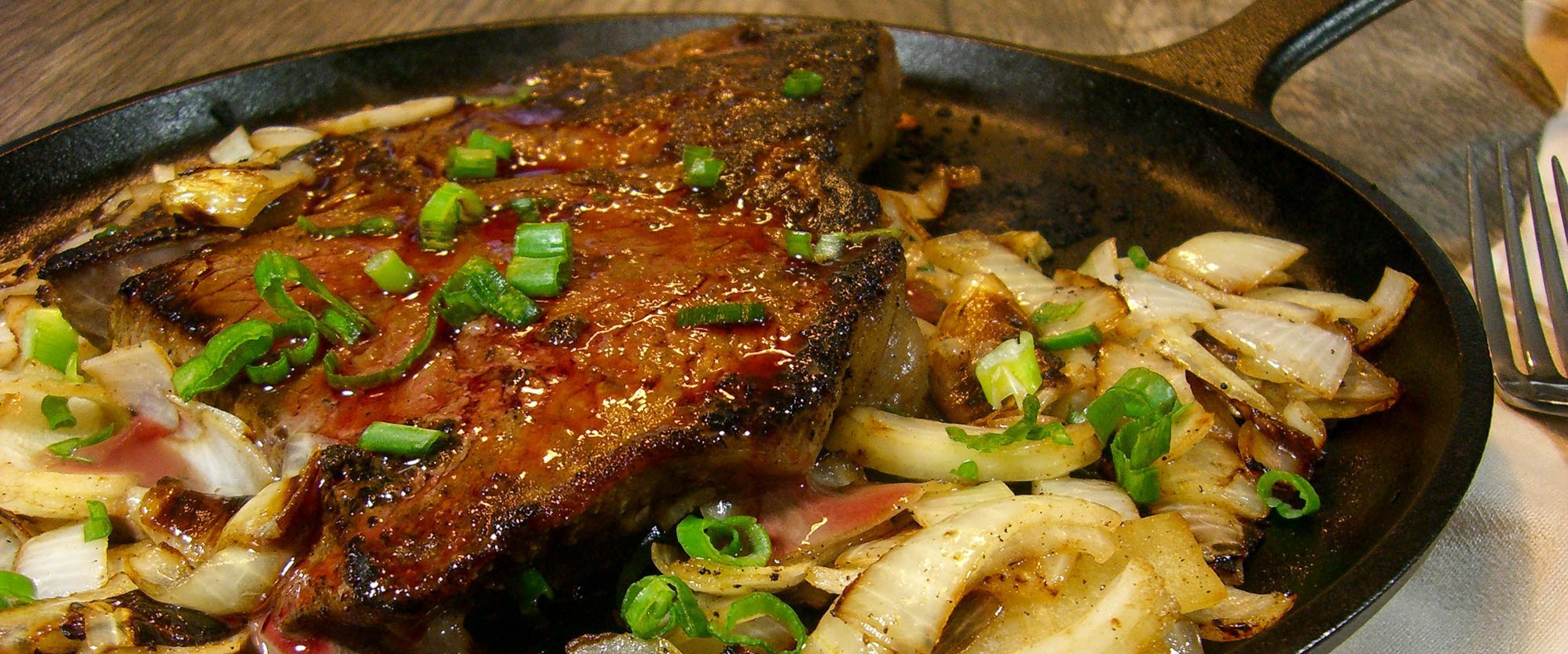 cast iron sirloin steak skillet